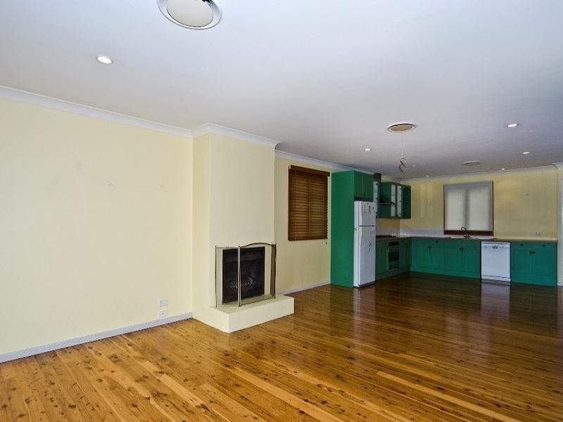 49 Martini Street, Mount Lofty QLD 4350