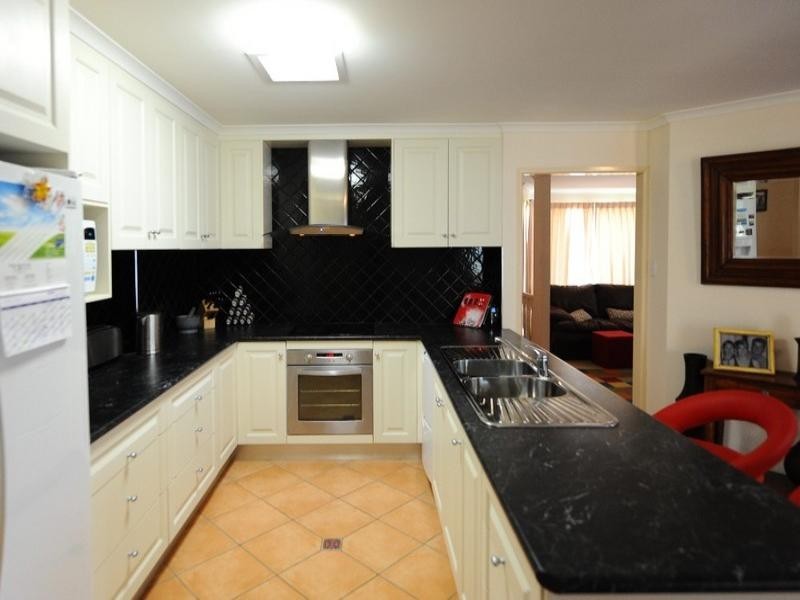 51 Redwood Street, Newtown QLD 4350