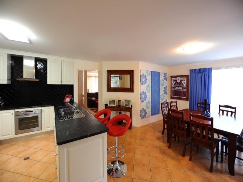 51 Redwood Street, Newtown QLD 4350