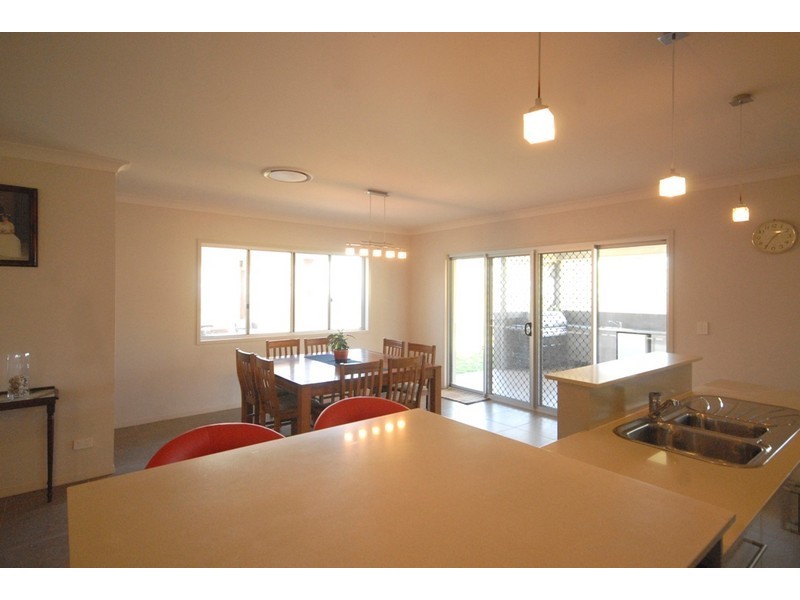 19 Bogong Court, Spring Bluff QLD 4352