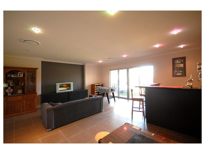 19 Bogong Court, Spring Bluff QLD 4352