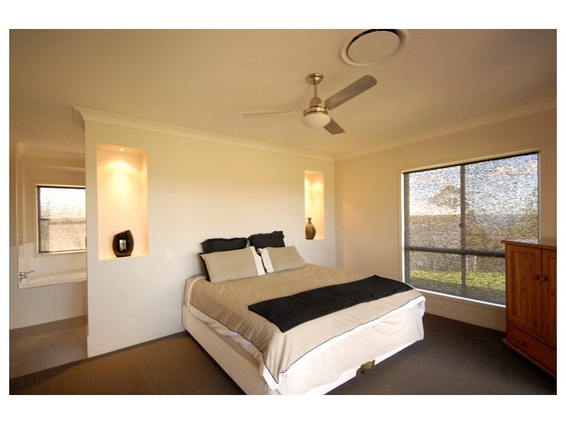 19 Bogong Court, Spring Bluff QLD 4352