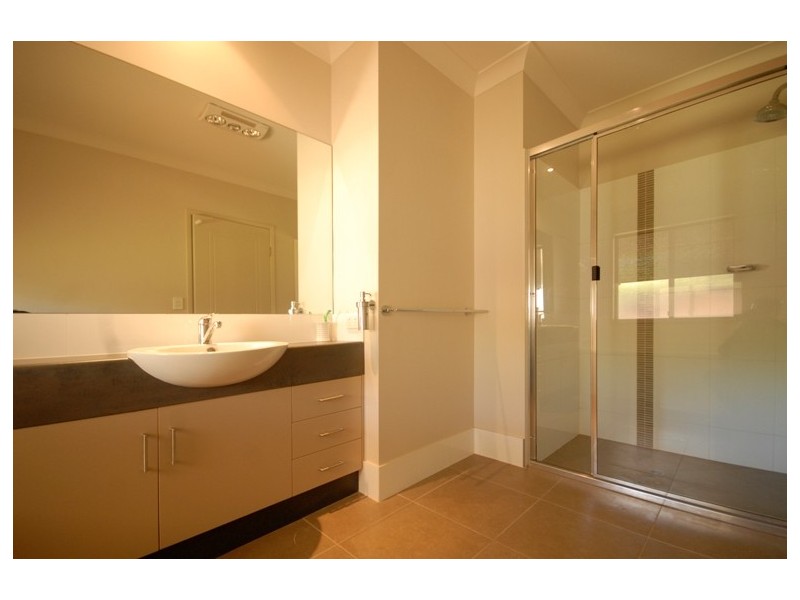 19 Bogong Court, Spring Bluff QLD 4352