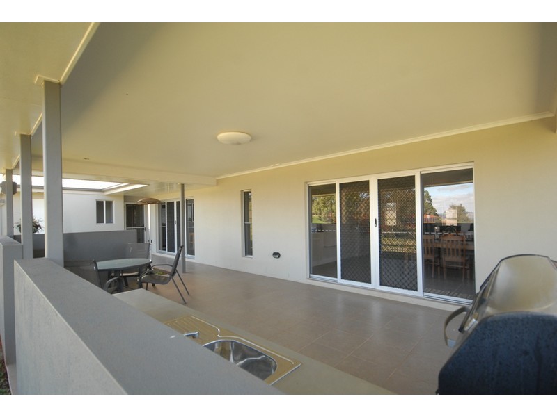 19 Bogong Court, Spring Bluff QLD 4352