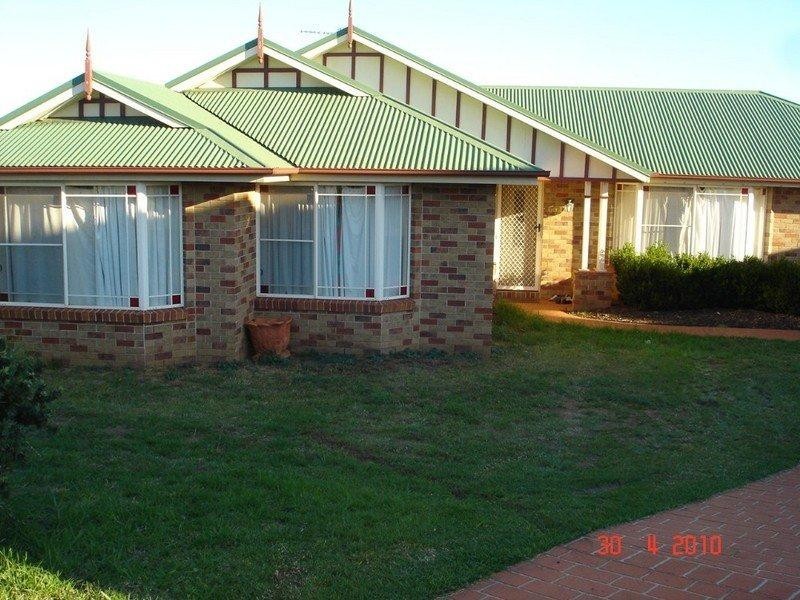 9 Belmond Court, Glenvale QLD 4350
