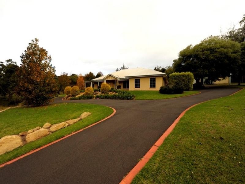 31 Grey Gums Drive, Blue Mountain Heights QLD 4350