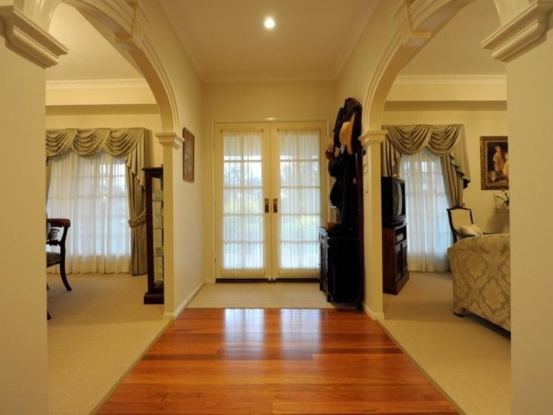 31 Grey Gums Drive, Blue Mountain Heights QLD 4350