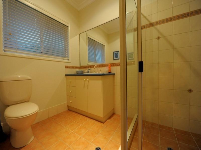 31 Grey Gums Drive, Blue Mountain Heights QLD 4350