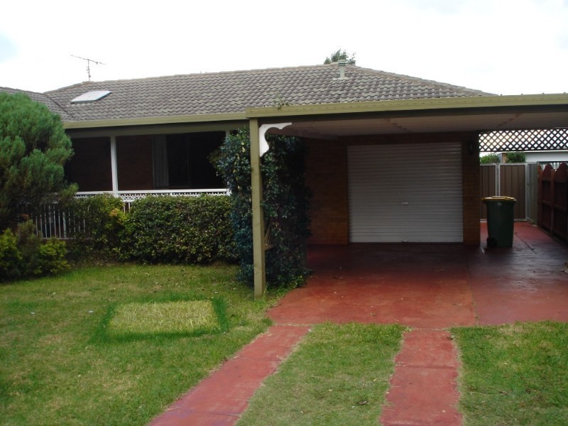 18 Smithfield Street, Harristown QLD 4350