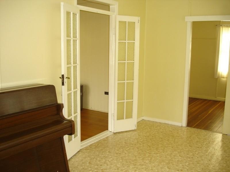 9 Mansford Street, North Toowoomba QLD 4350