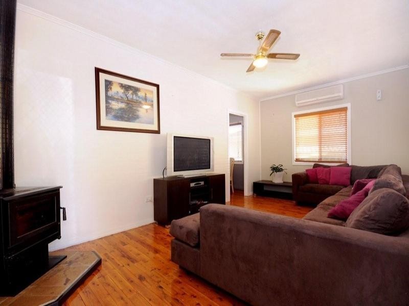 3b Dunne Street, Harristown QLD 4350