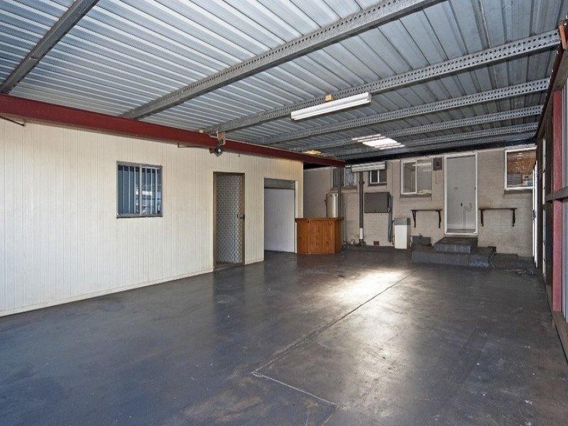 304 South Street, Harristown QLD 4350