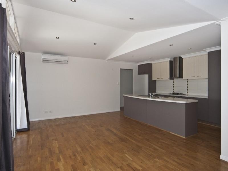 10 Edwin Street, Westbrook QLD 4350