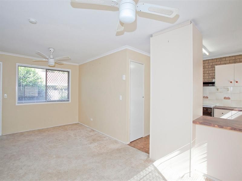 1/16a Lendrum Street, Newtown QLD 4350