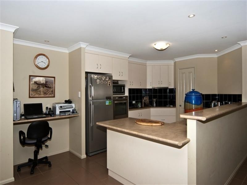 5 Debbie Court, Highfields QLD 4352