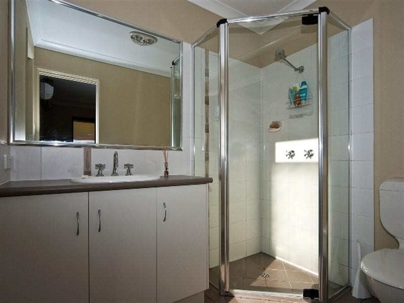 5 Debbie Court, Highfields QLD 4352