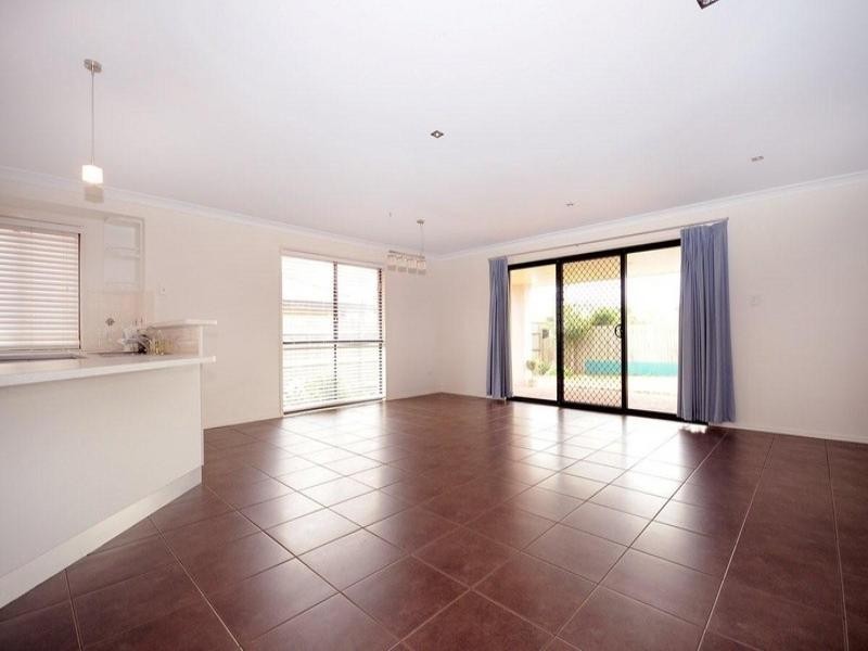 85 Nelson Street, Middle Ridge QLD 4350