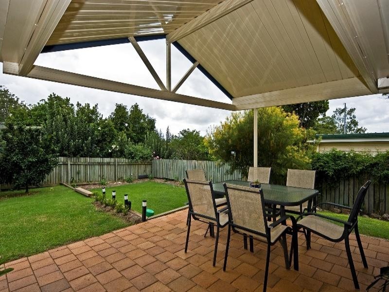 25 Jellicoe Street, Mount Lofty QLD 4350