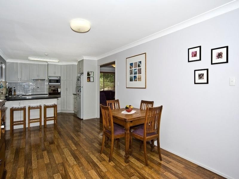 25 Jellicoe Street, Mount Lofty QLD 4350