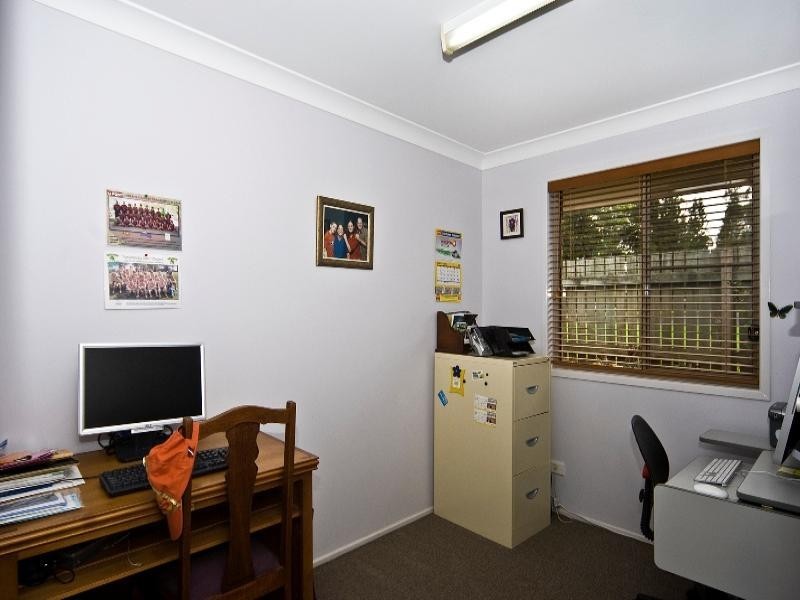 25 Jellicoe Street, Mount Lofty QLD 4350