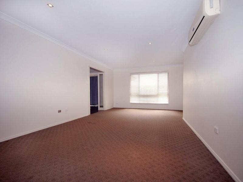 85 Nelson Street, Middle Ridge QLD 4350