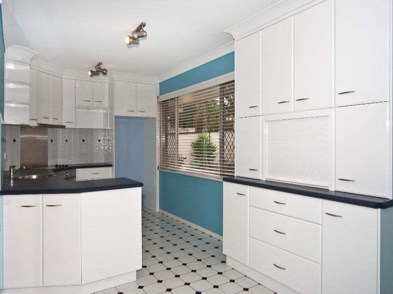 12 Rowbotham Street, Rangeville QLD 4350