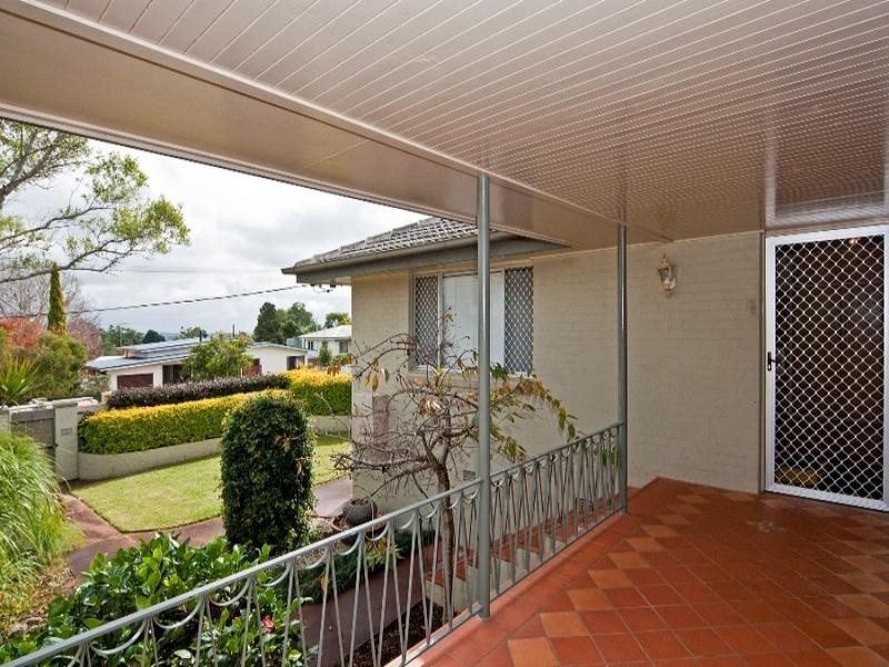 12 Rowbotham Street, Rangeville QLD 4350