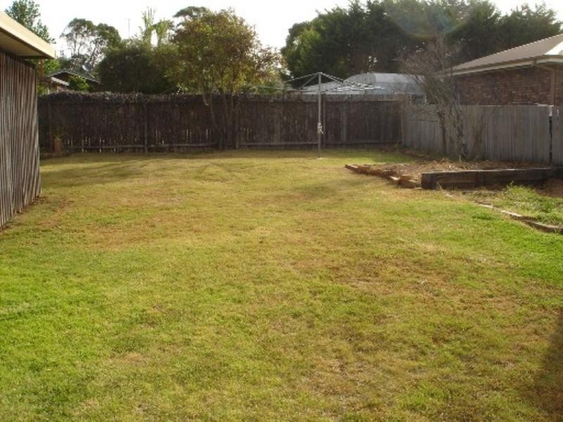 3 Collard Court, Darling Heights QLD 4350