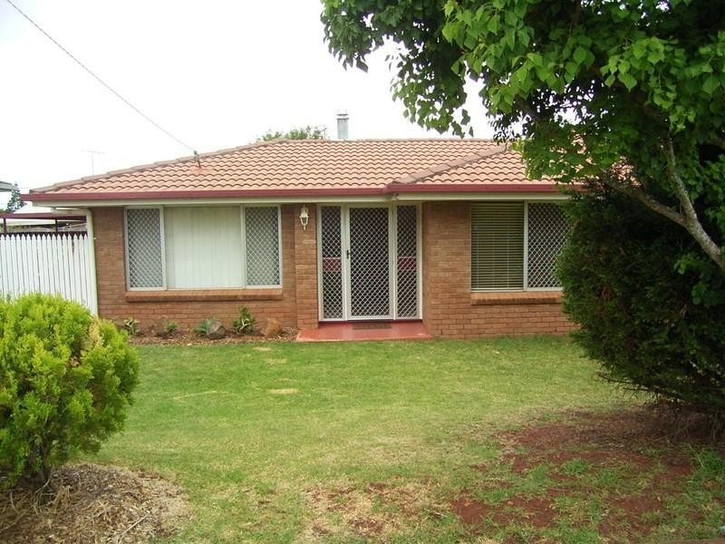15 Wuth Street, Darling Heights QLD 4350