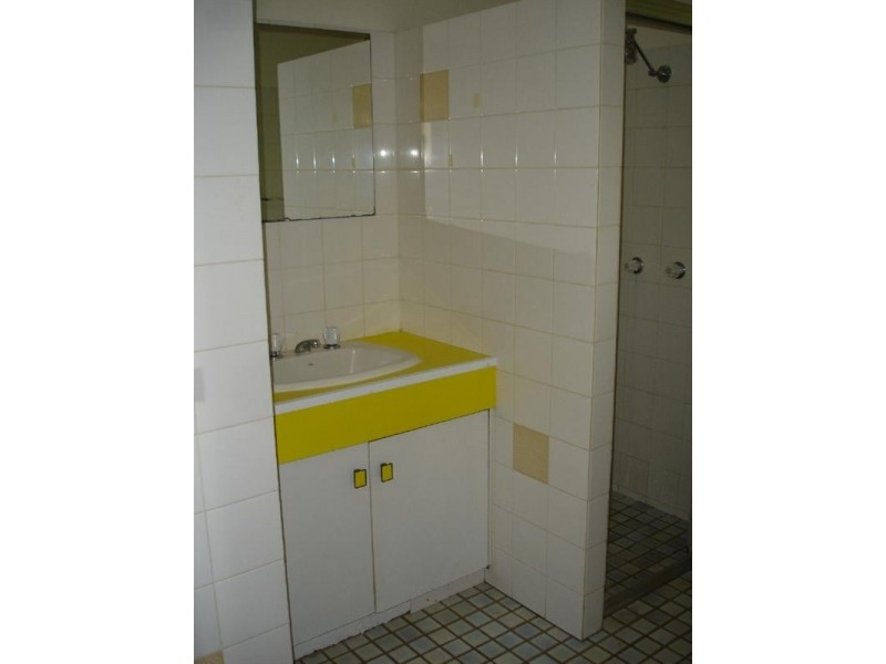 2/7 Agnes Street, Centenary Heights QLD 4350