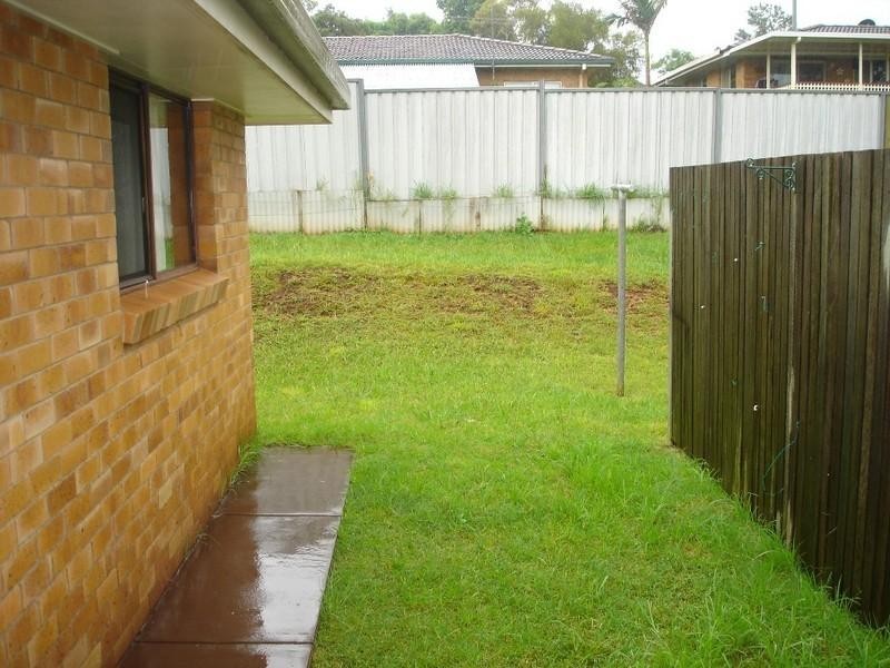 2/7 Agnes Street, Centenary Heights QLD 4350