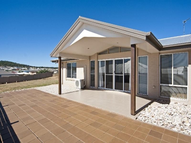 10 Edwin Street, Westbrook QLD 4350