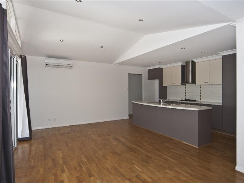 10 Edwin Street, Westbrook QLD 4350