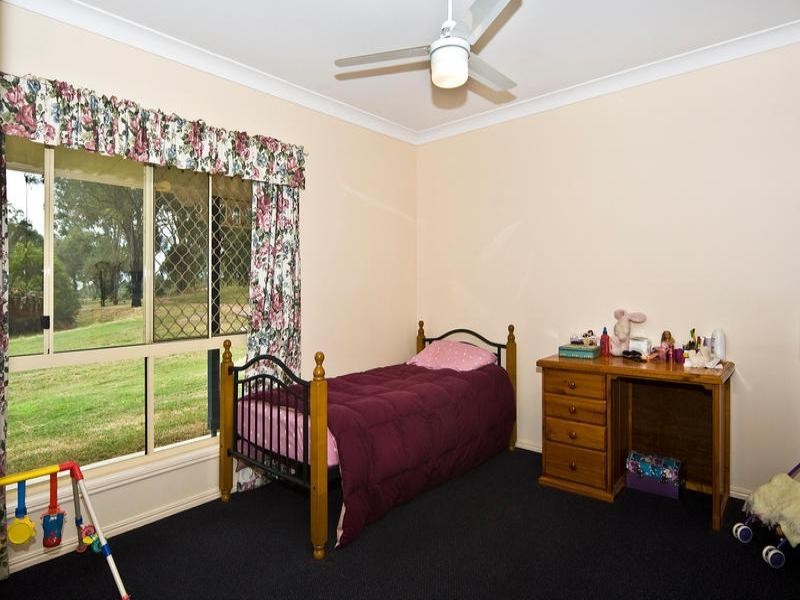 29 Diana Court, Withcott QLD 4352