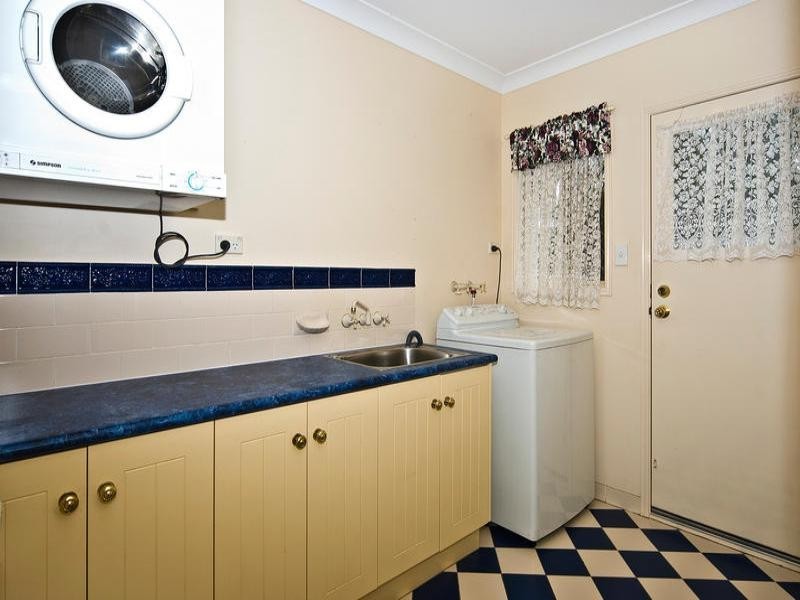 29 Diana Court, Withcott QLD 4352