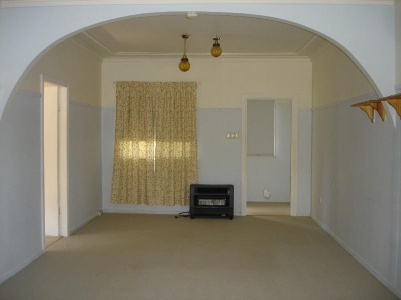 3 Finnie Street, Newtown QLD 4350