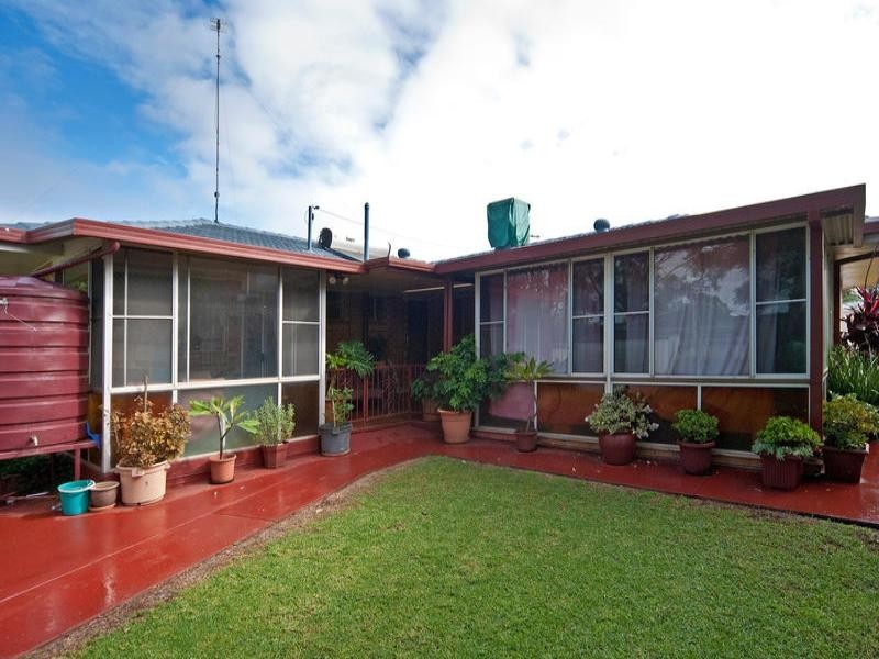 32 Wessex Street, Harristown QLD 4350