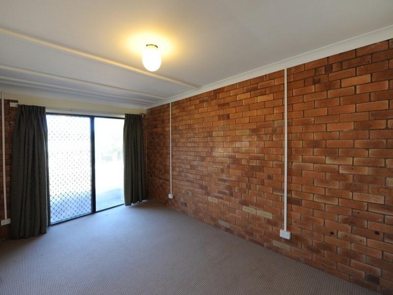 1/7 Agnes Street, Centenary Heights QLD 4350