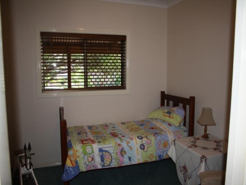 8 Vista Court, Withcott QLD 4352