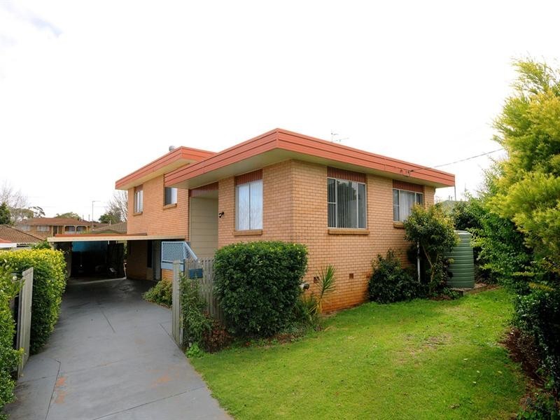 69 Knockator Crescent, Centenary Heights QLD 4350