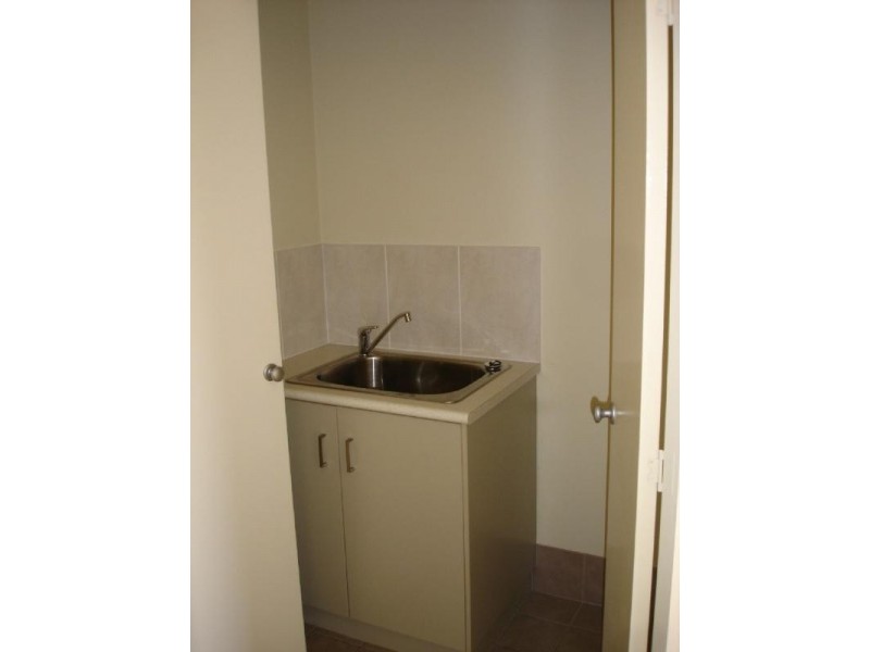 3/10 Lendrum Street, Newtown QLD 4350