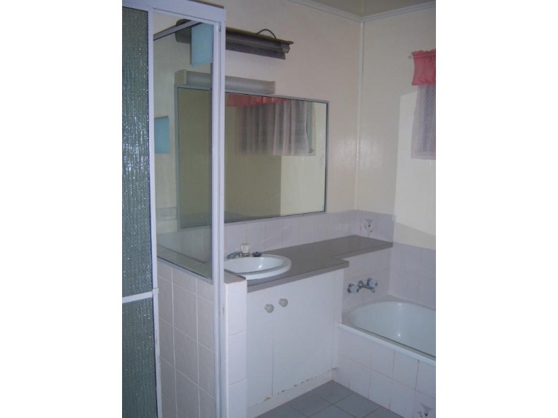 26 Wilma Street, Centenary Heights QLD 4350