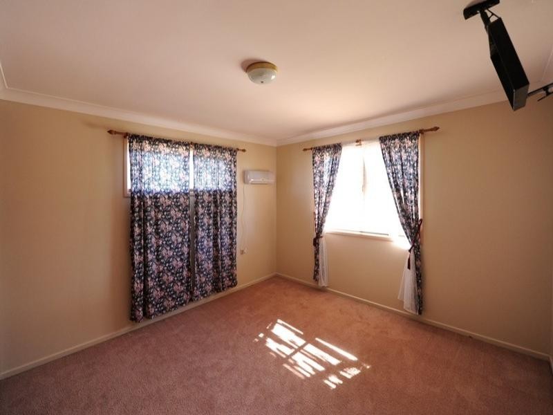 32 McFarlane Street, Wilsonton QLD 4350