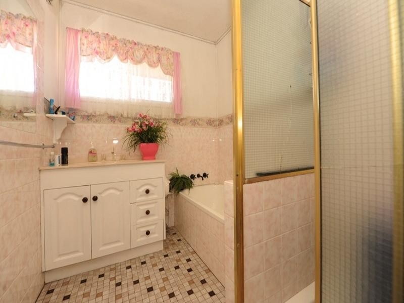 10 Bryan Street, Darling Heights QLD 4350