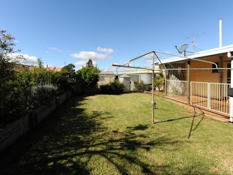 13 Fitzpatrick Street, Wilsonton QLD 4350