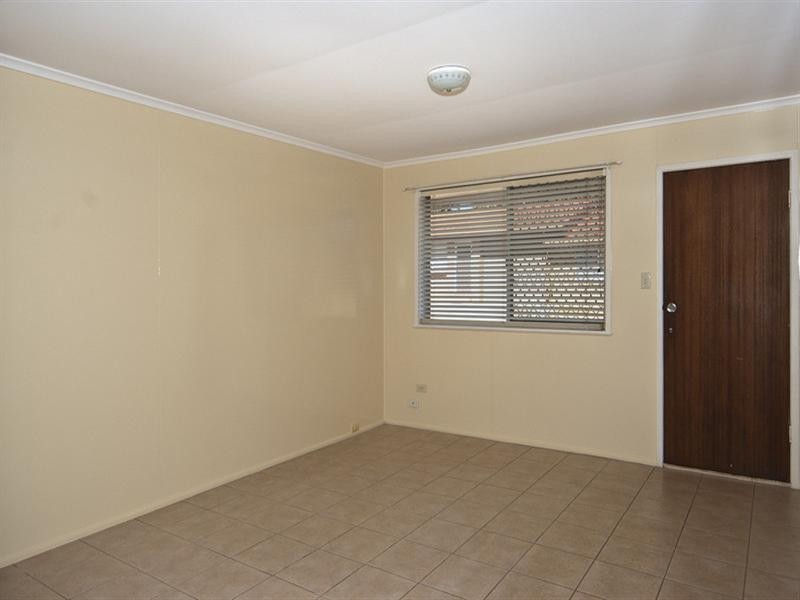 2/283A Hume Street, South Toowoomba QLD 4350