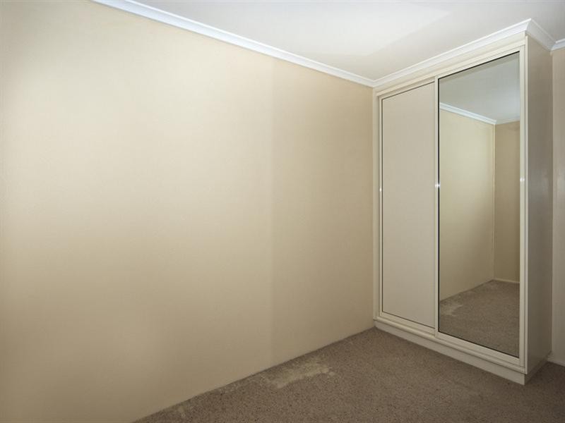 2/283A Hume Street, South Toowoomba QLD 4350