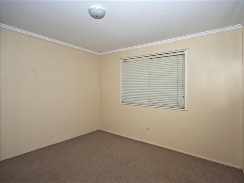 2/283A Hume Street, South Toowoomba QLD 4350