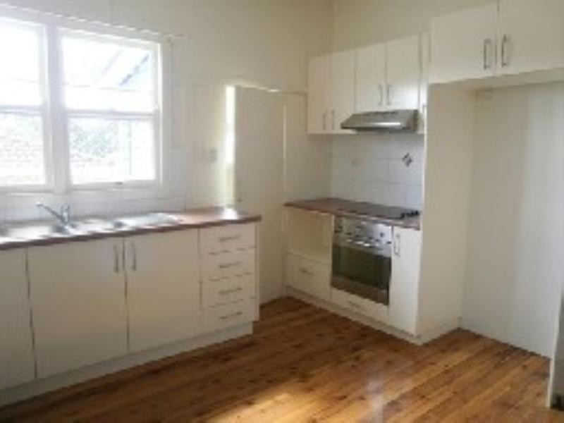 12 Jennings Street, South Toowoomba QLD 4350