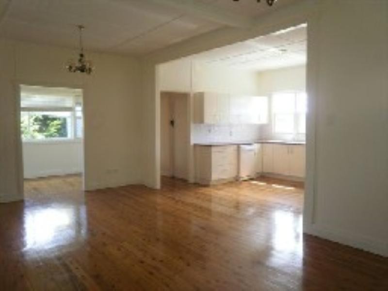 12 Jennings Street, South Toowoomba QLD 4350